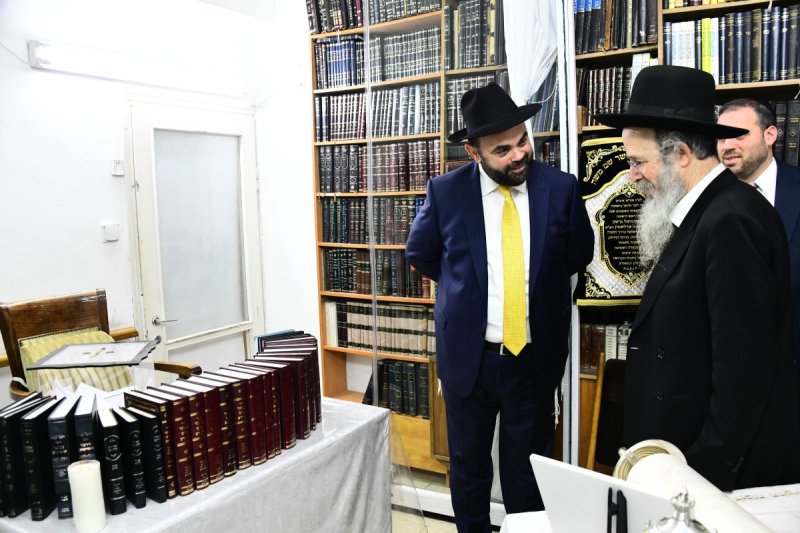 שוקי לרר