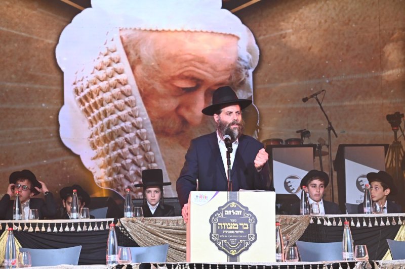 יחצ