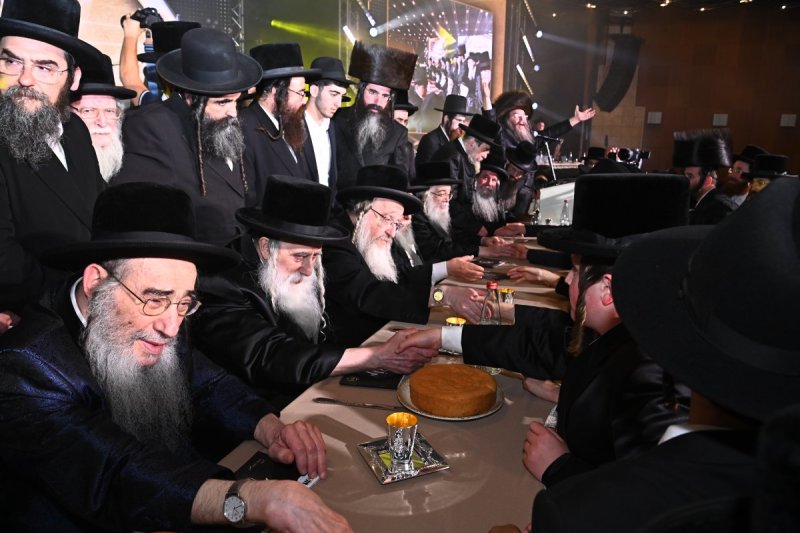 יחצ
