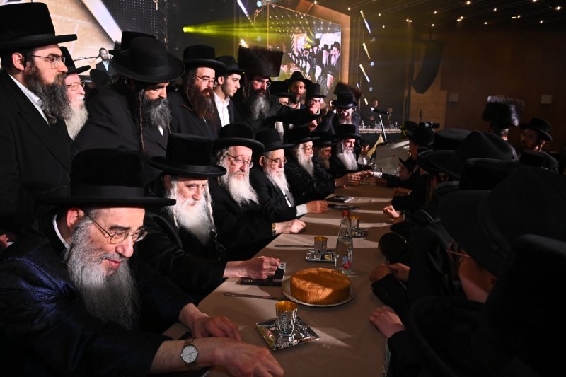 יחצ