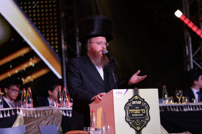 יחצ