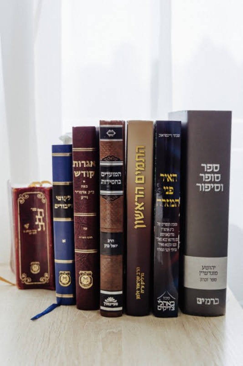 א. געניי