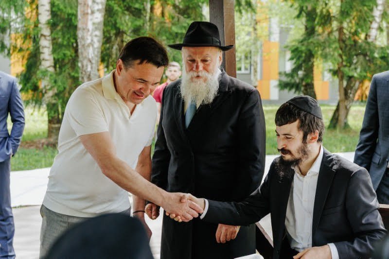 א. געניי
