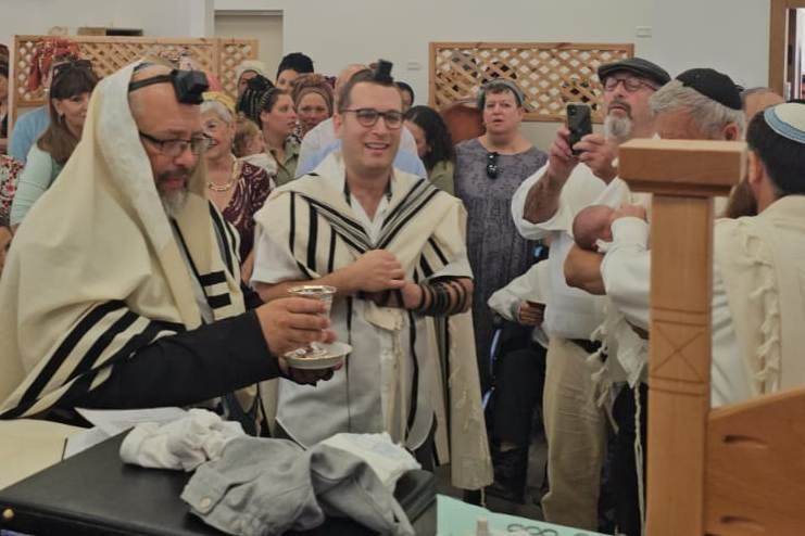 באדיבות המצלם