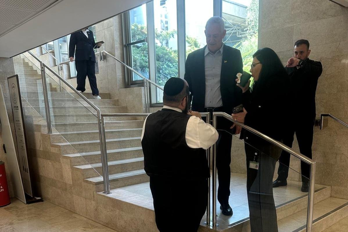 באדיבות המצלם