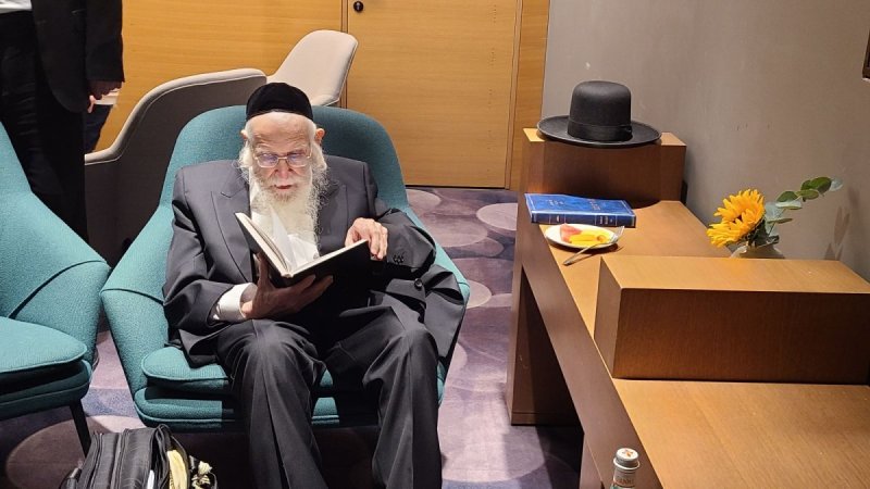 שמוליק קורלנסקי