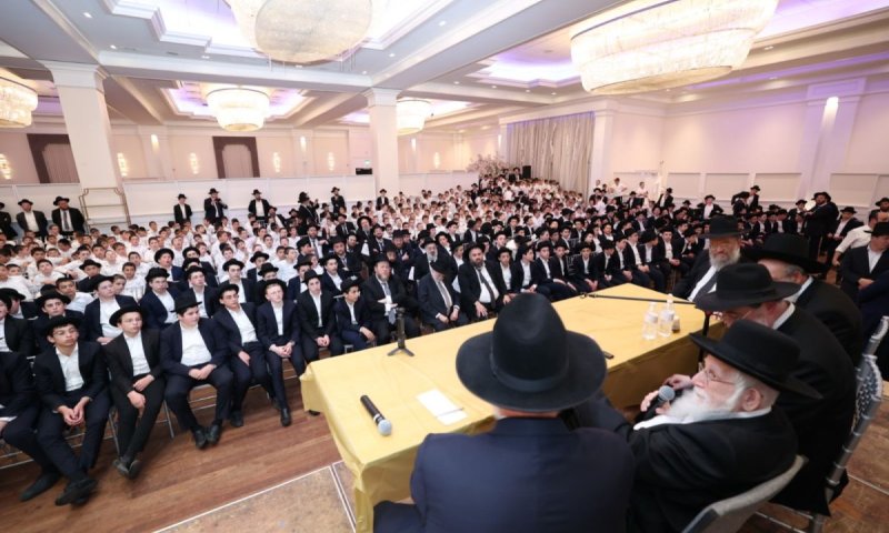 מסע הגר"ע אויערבאך בארה"ב: המקורבים נפרדו בנתב"ג, הנגידים קיבלו את פניו