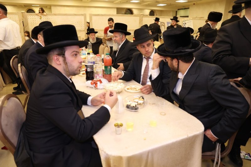 לוי עמית
