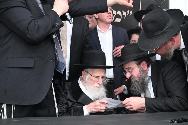 שמוליק קורלנסקי