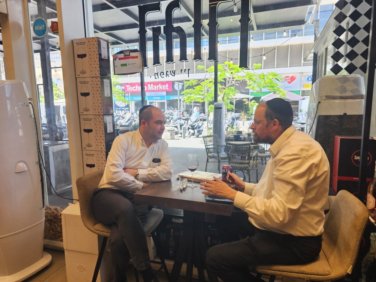 באדיבות המצלם