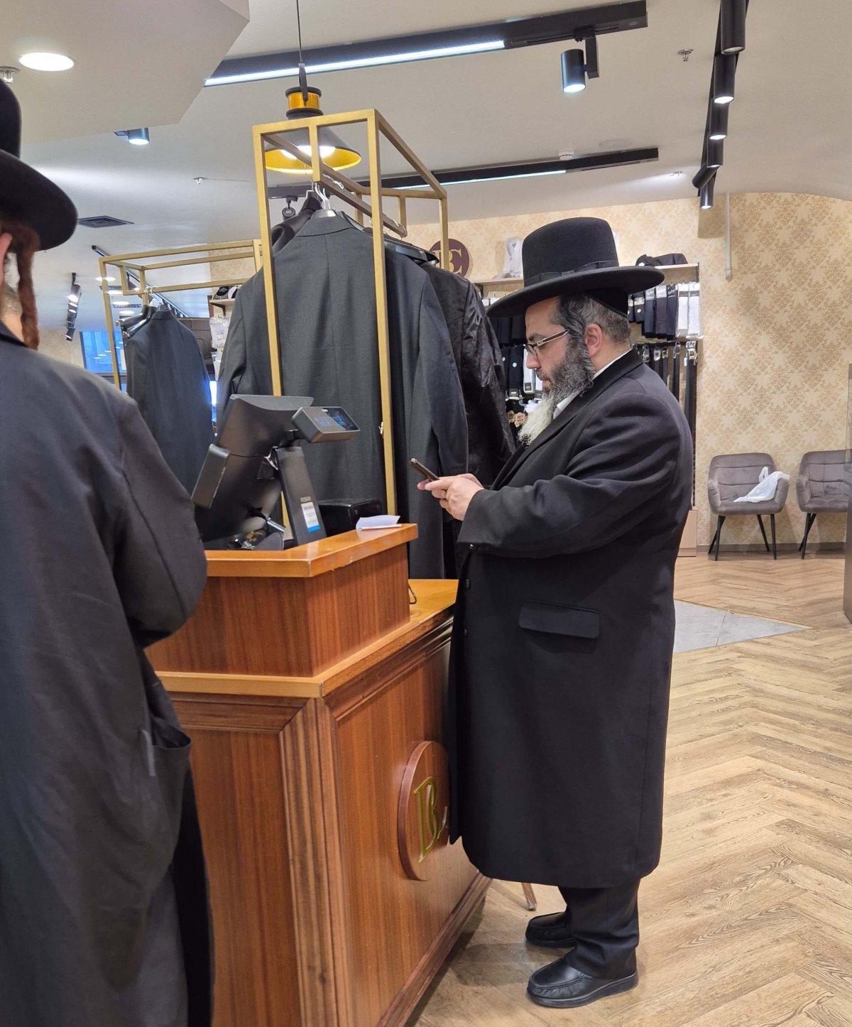 באדיבות המצלם