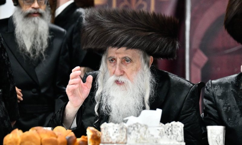 האדמו"ר דיבר בעברית: "יש חיל של לומדי תורה - כל אחד נותן את חלקו"