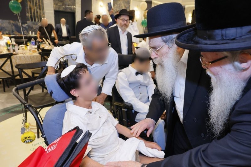 יחצ