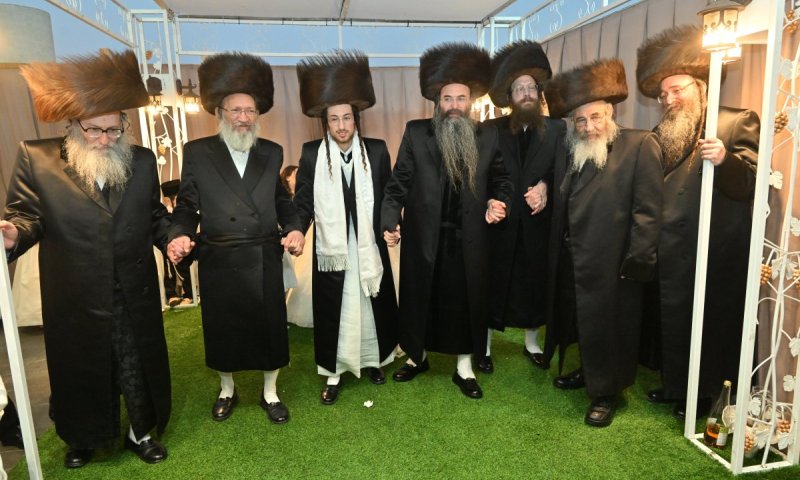 שמחת החתונה בבית ספינקא סאסרעגן - גארליץ - סערדאהעלי