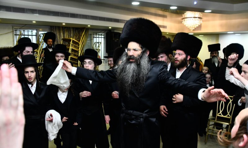 האדמו"ר מסטריקוב חיתן את בתו עם נכד האדמו"רים ממעליץ והאלמין