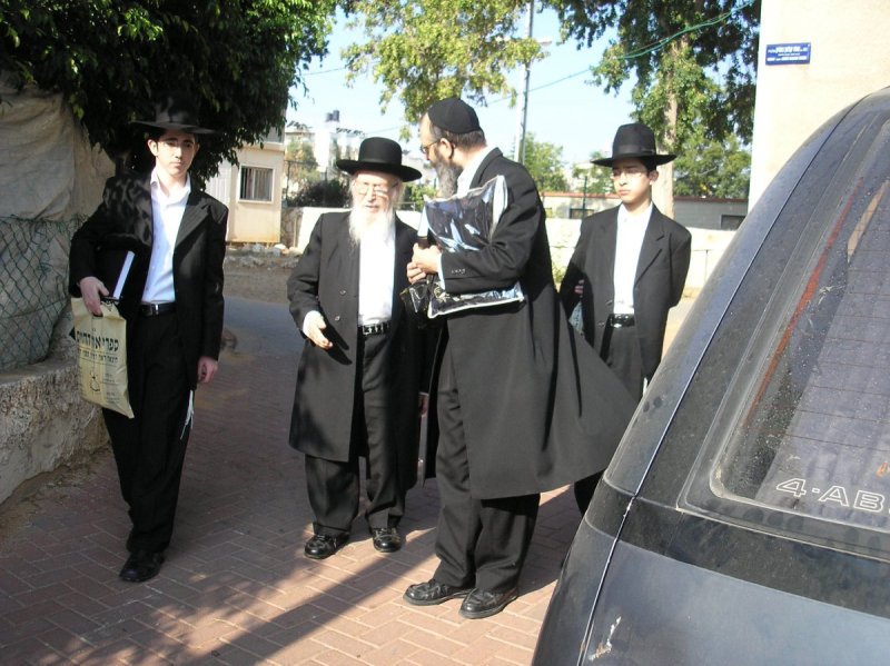  שוקי לרר, ש.פ.ה, מערכת משולחנם, ארכיון
