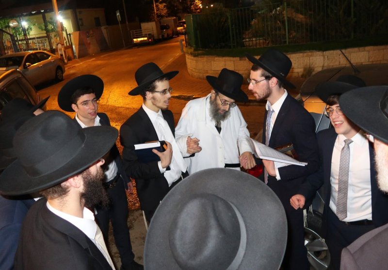  שוקי לרר, ש.פ.ה, מערכת משולחנם, ארכיון