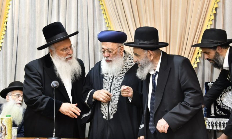 שנה לזקן המקובלים: עצרת בישיבת 'נהר שלום' בראשות גדולי ישראל