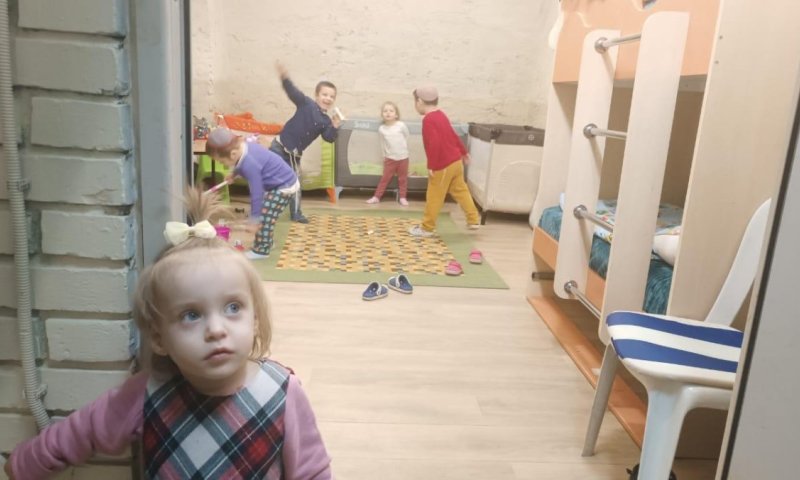 תקרה קרסה על מיטות הילדים היתומים דקות לאחר שהם נמלטו למקלט