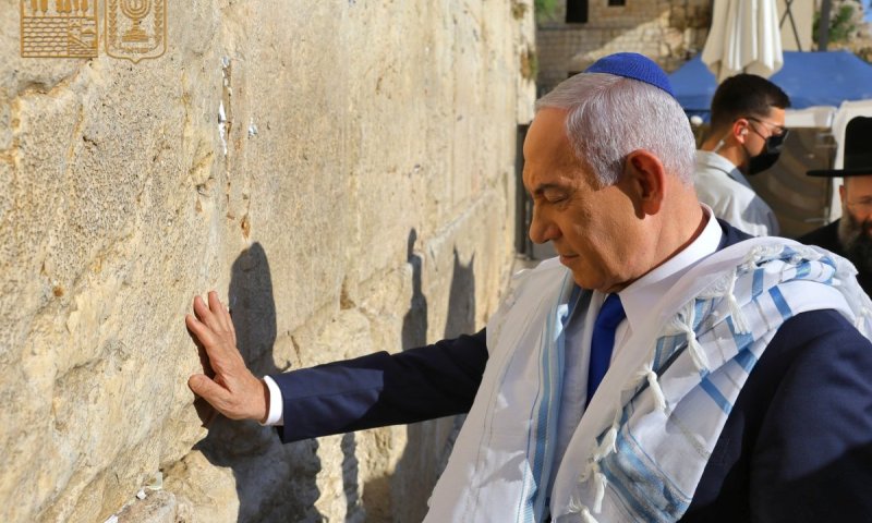 הרעלת מזון ותרחיש רפואי ריאלי: מה קרה לראש הממשלה?