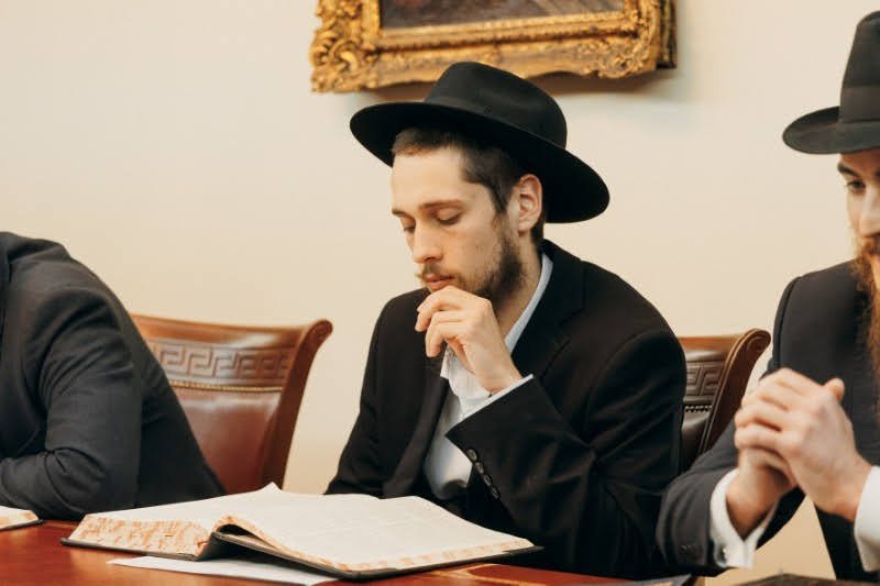 לוי נאזרוב