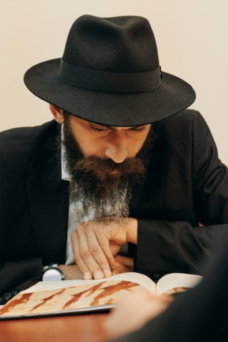  לוי נאזרוב