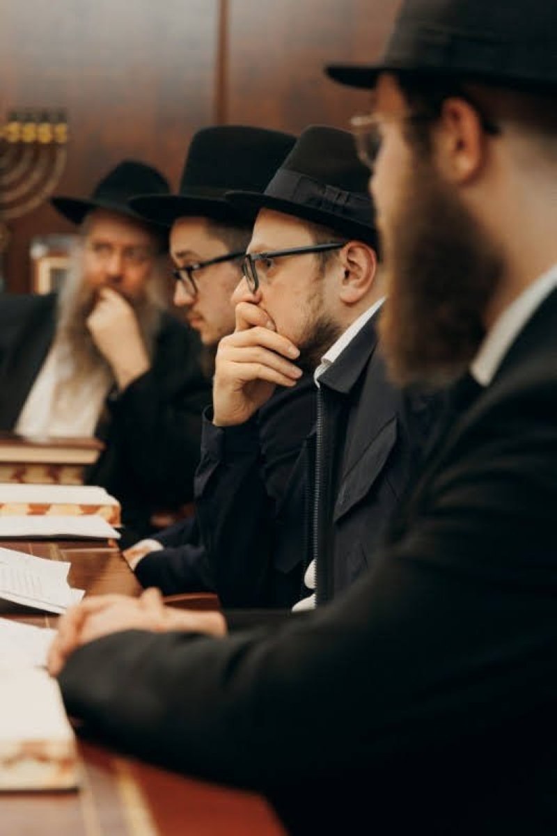  לוי נאזרוב