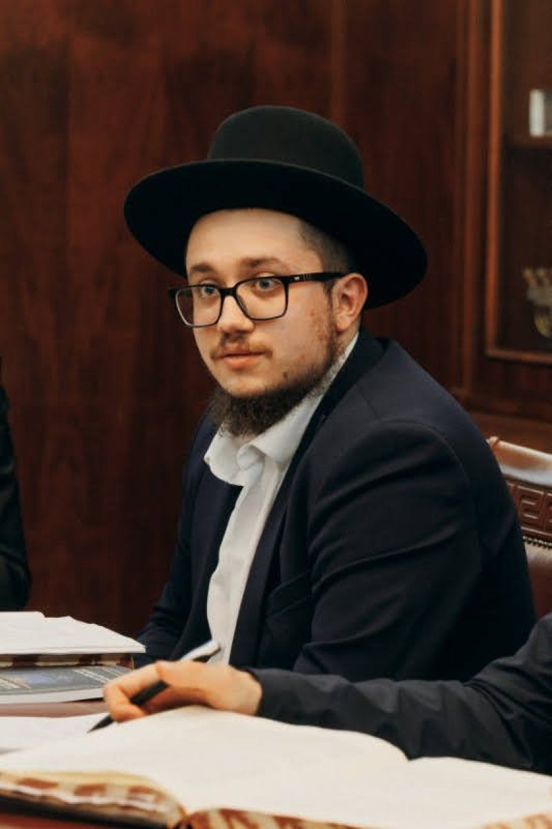  לוי נאזרוב