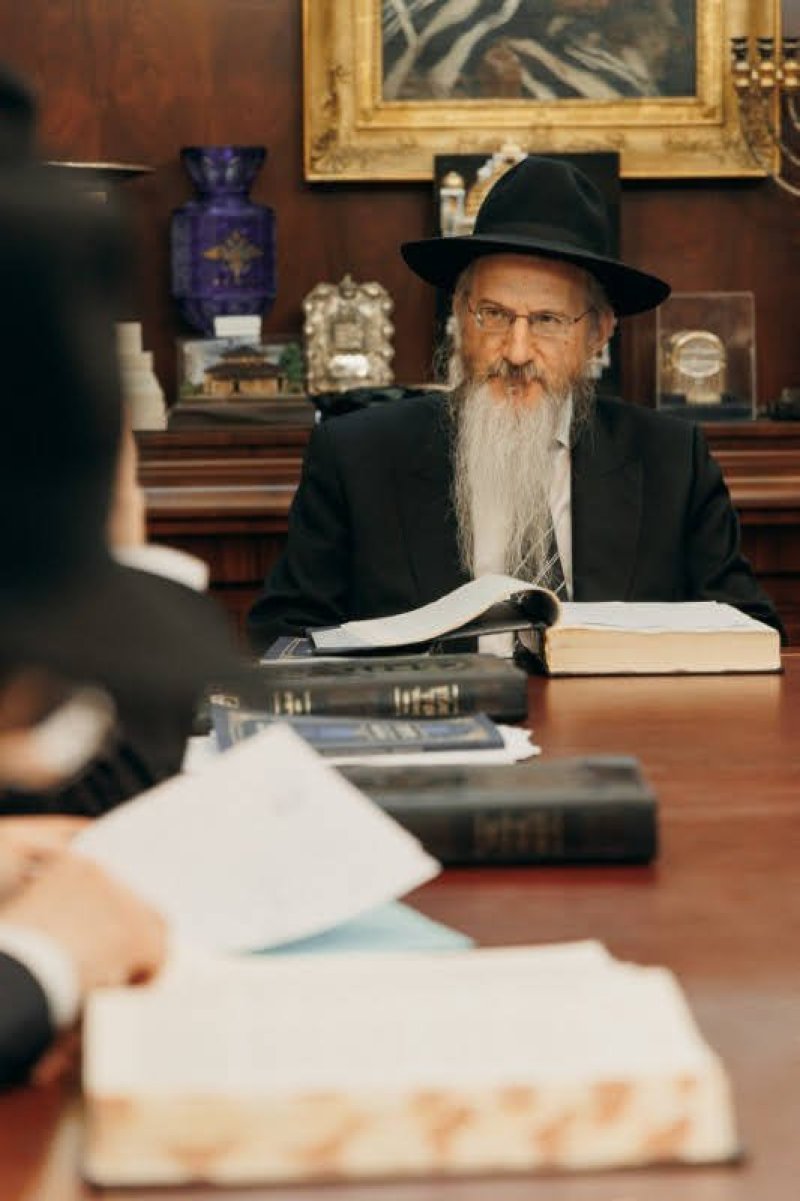  לוי נאזרוב