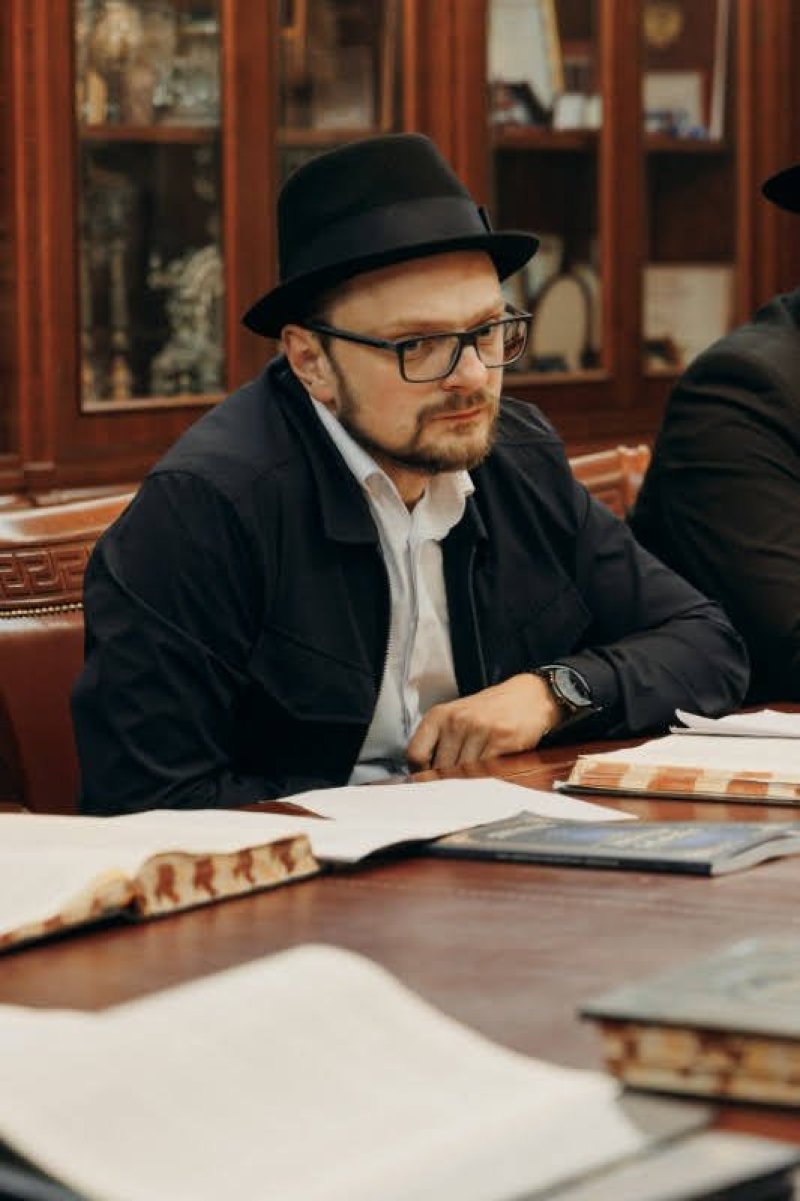  לוי נאזרוב