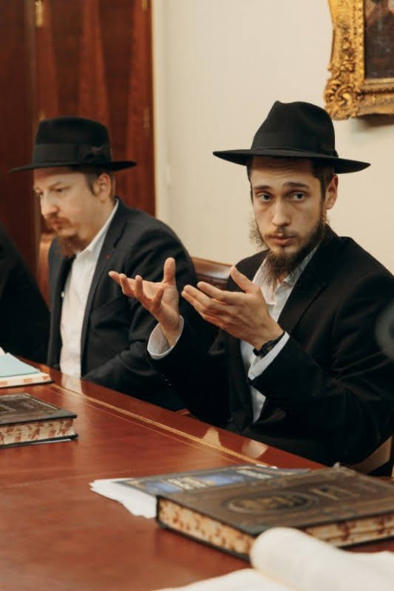  לוי נאזרוב