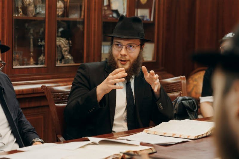  לוי נאזרוב