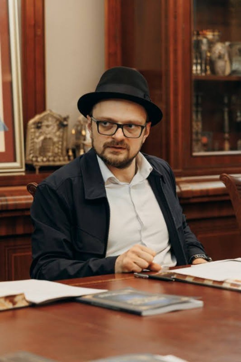  לוי נאזרוב