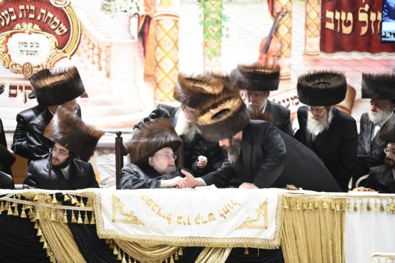 אנשיל בעק