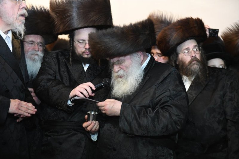 אנשיל בעק