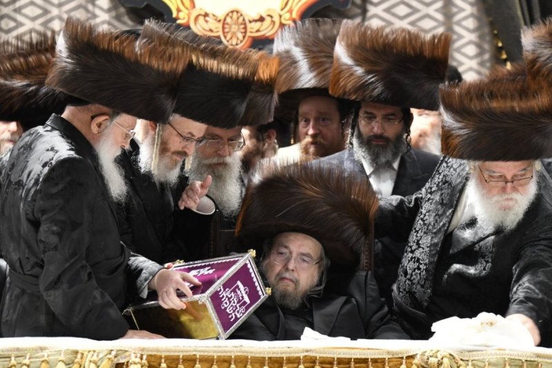 אנשיל בעק