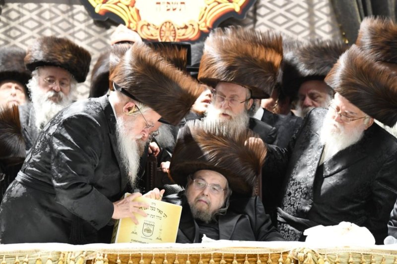 אנשיל בעק