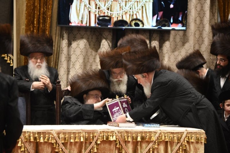 אנשיל בעק