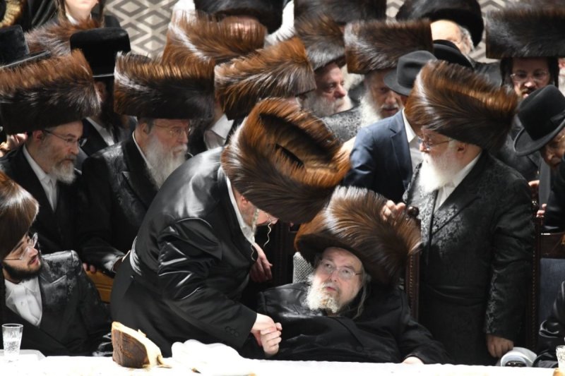 אנשיל בעק