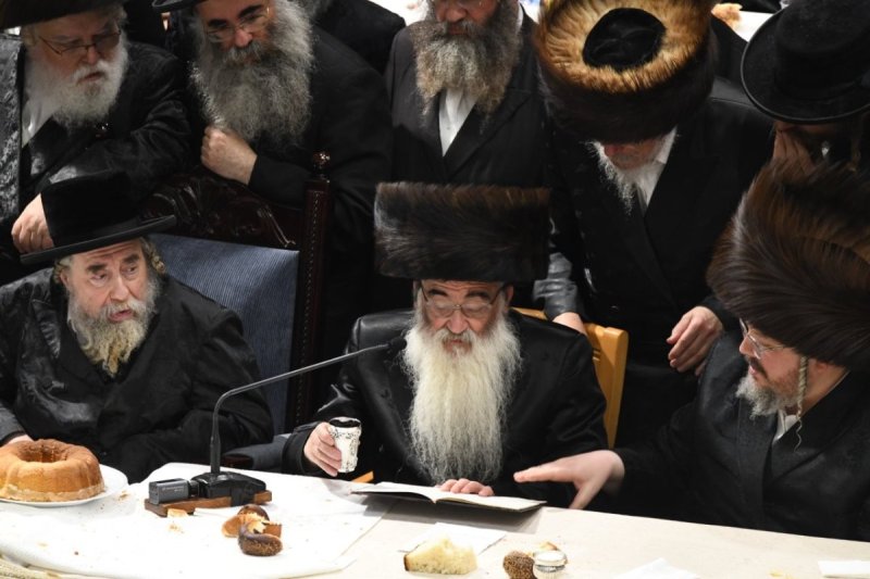 אנשיל בעק