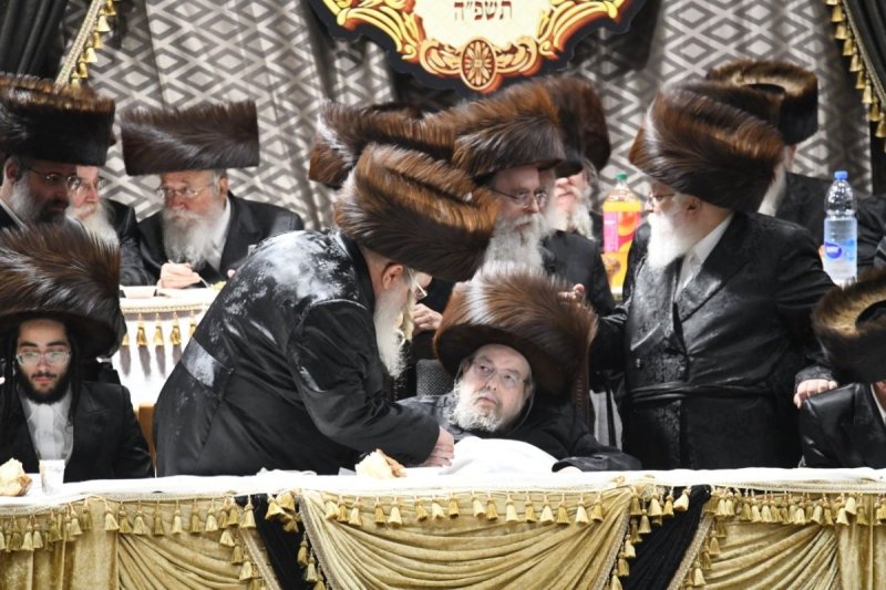 אנשיל בעק