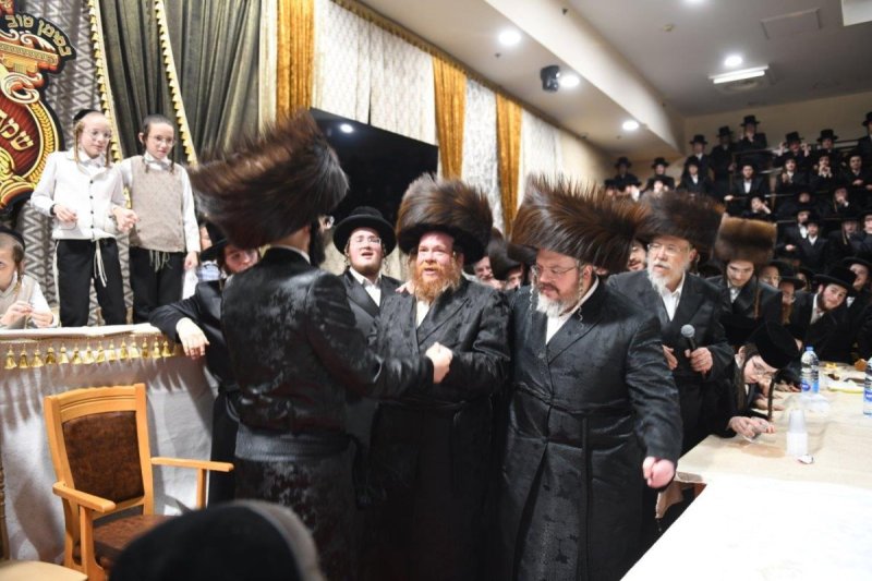 אנשיל בעק