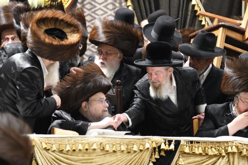 אנשיל בעק