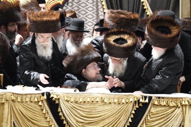 אנשיל בעק