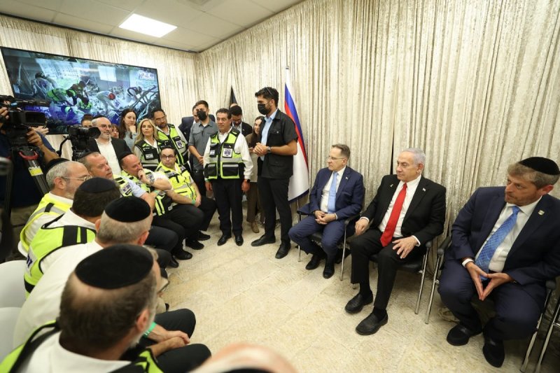 יחצ