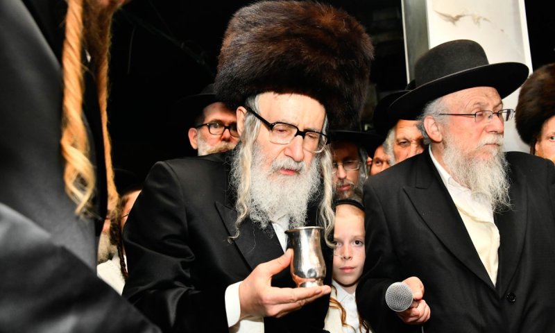 החסידים נהרו: הרבי מאמשינוב הגיע לבני ברק | תיעוד