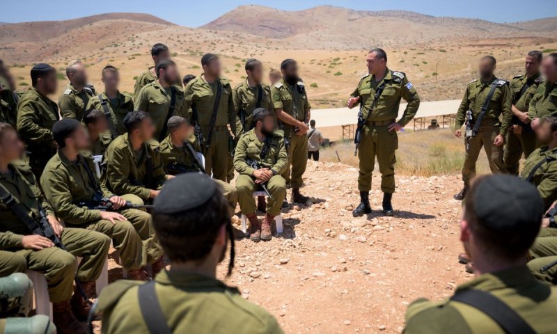 בצל משבר הגיוס: הרמטכ"ל העביר לאלופים את פקודות השירות החרדי