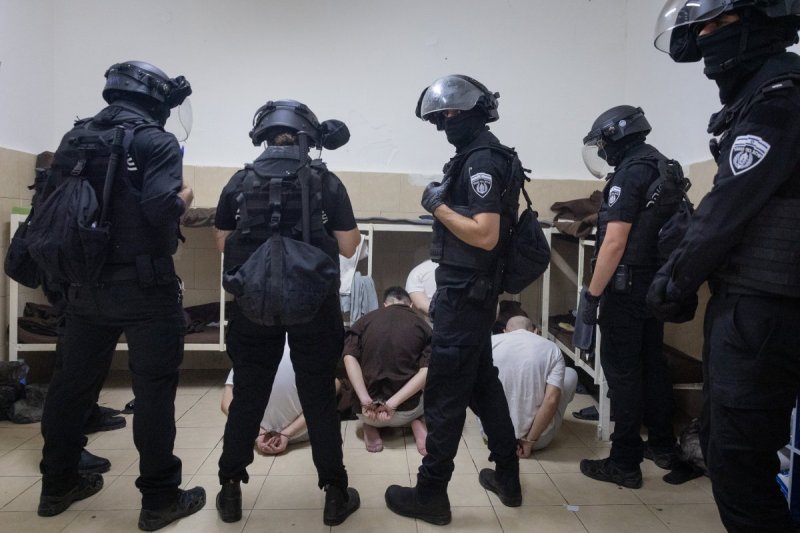 חיים גולדברג, פלאש 90