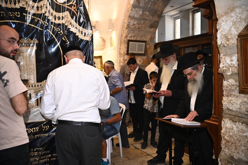 שוקי לרר