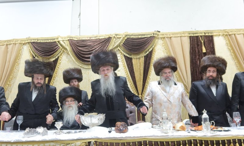 שמחת החתונה בבית טשארנאביל - קאסאן הילקערסט - מאקאווא